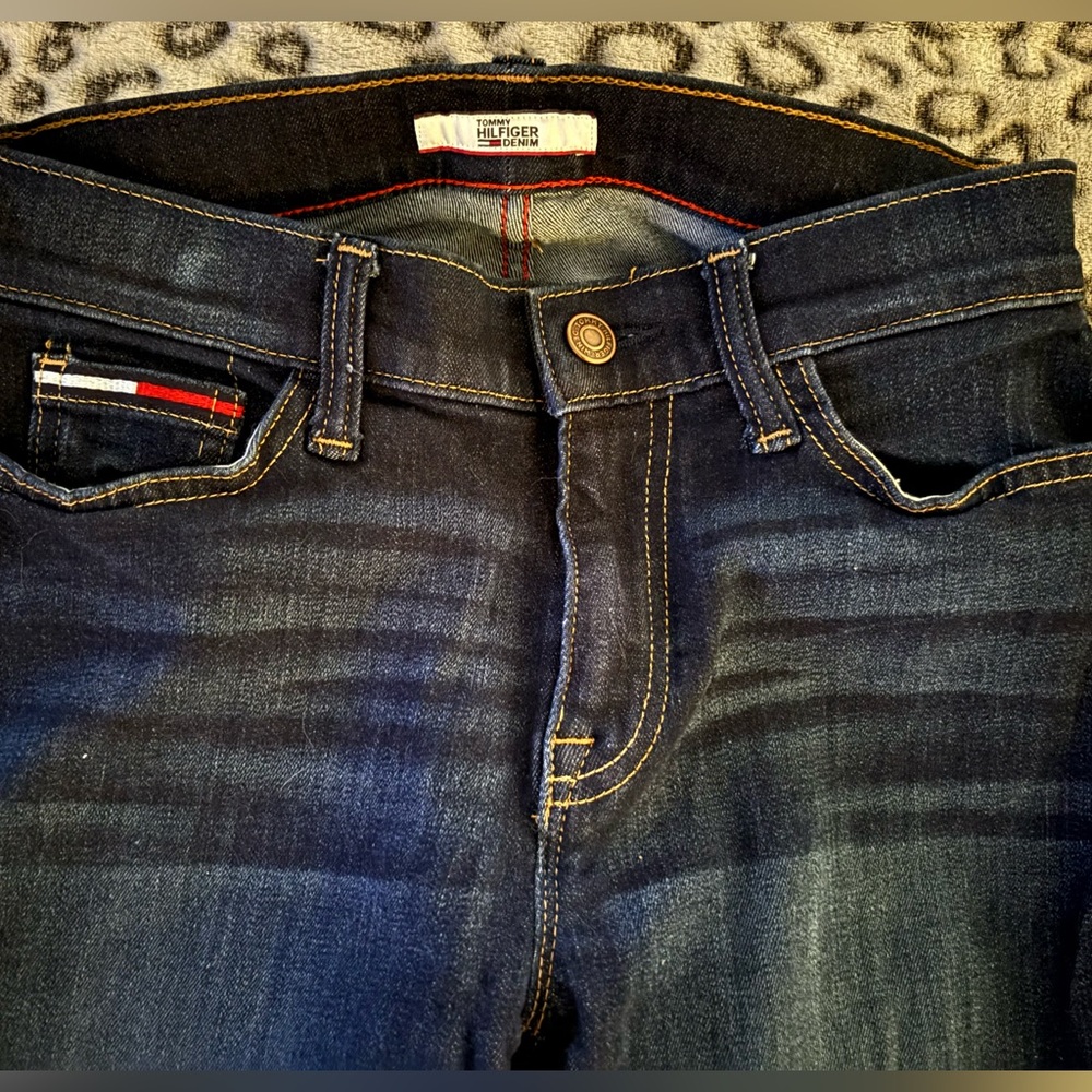 Tommy Hilfiger Dark Wash Jeans (26)
